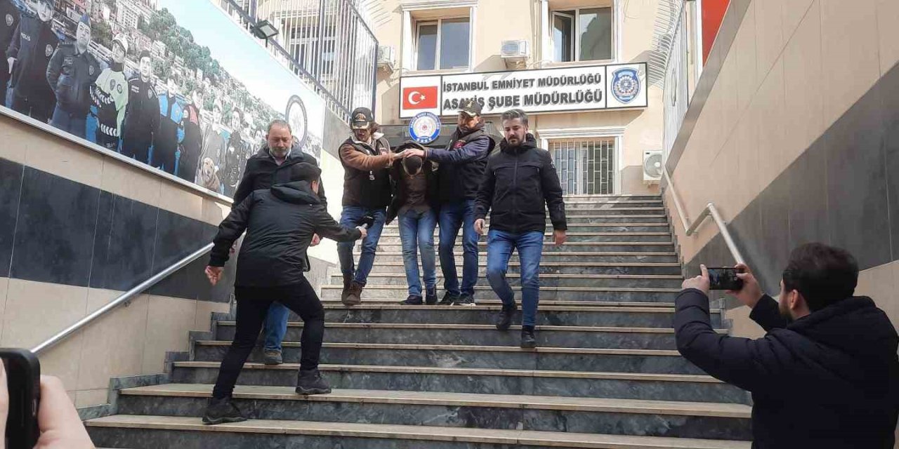 Pendik’te Yardım Tırının Yanındaki Vatandaşı Silahla Yaralayan Şüpheli Adliyeye Sevk Edildi