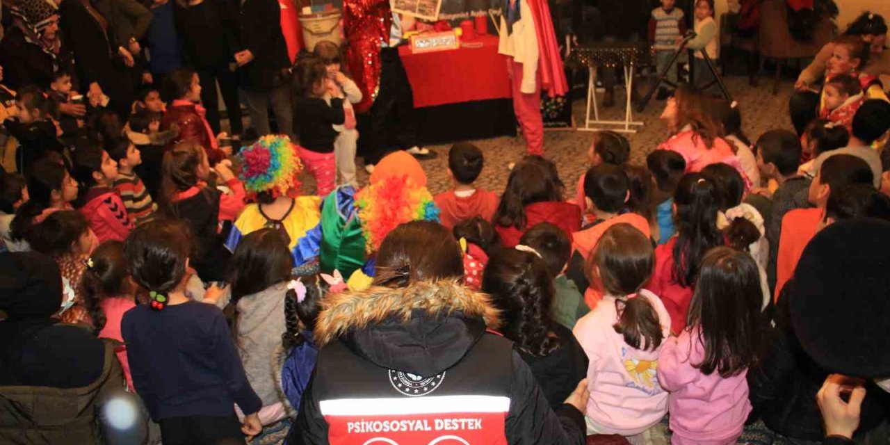 Depremzedeler İçin Devlet Seferber Oldu