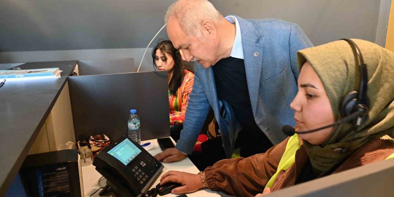 Osmaniye Belediyesi Afet Koordinasyon Merkezine Gelen Yardımları, Vatandaşlara Ulaştırılıyor