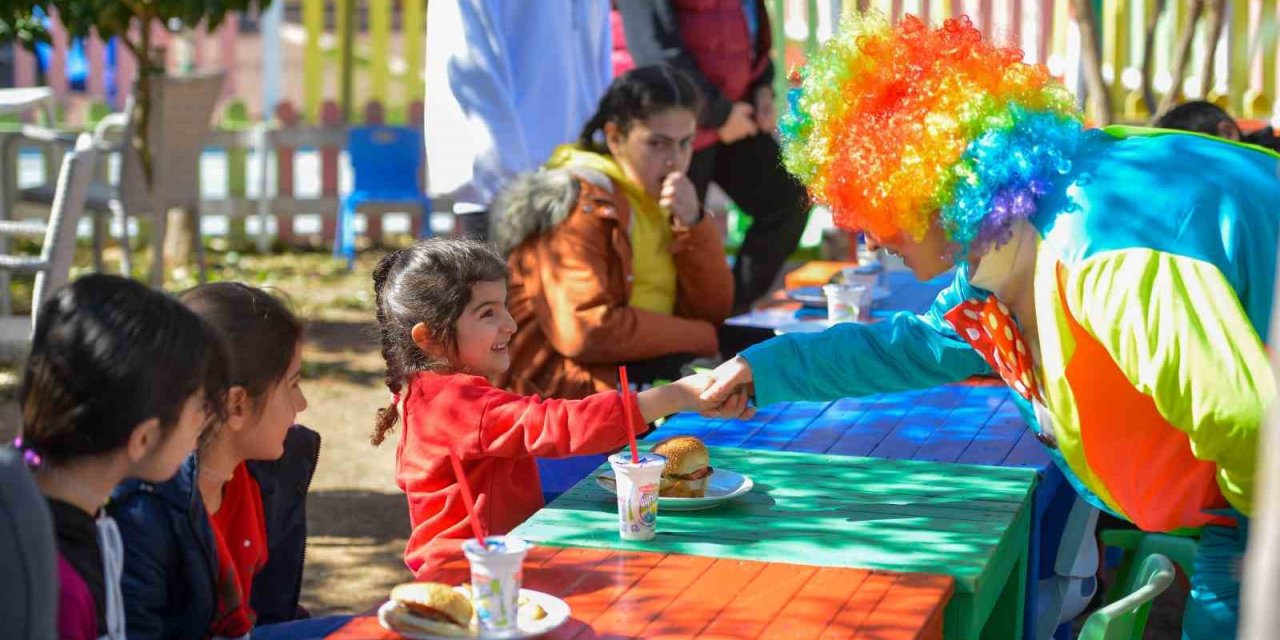 Depremzede Çocuklar Teneffüs Park’ta Ağırlandı