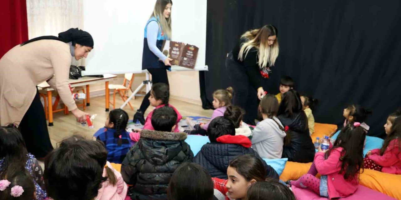 Mersin’de Depremzede Çocuklara Psikolojik Destek