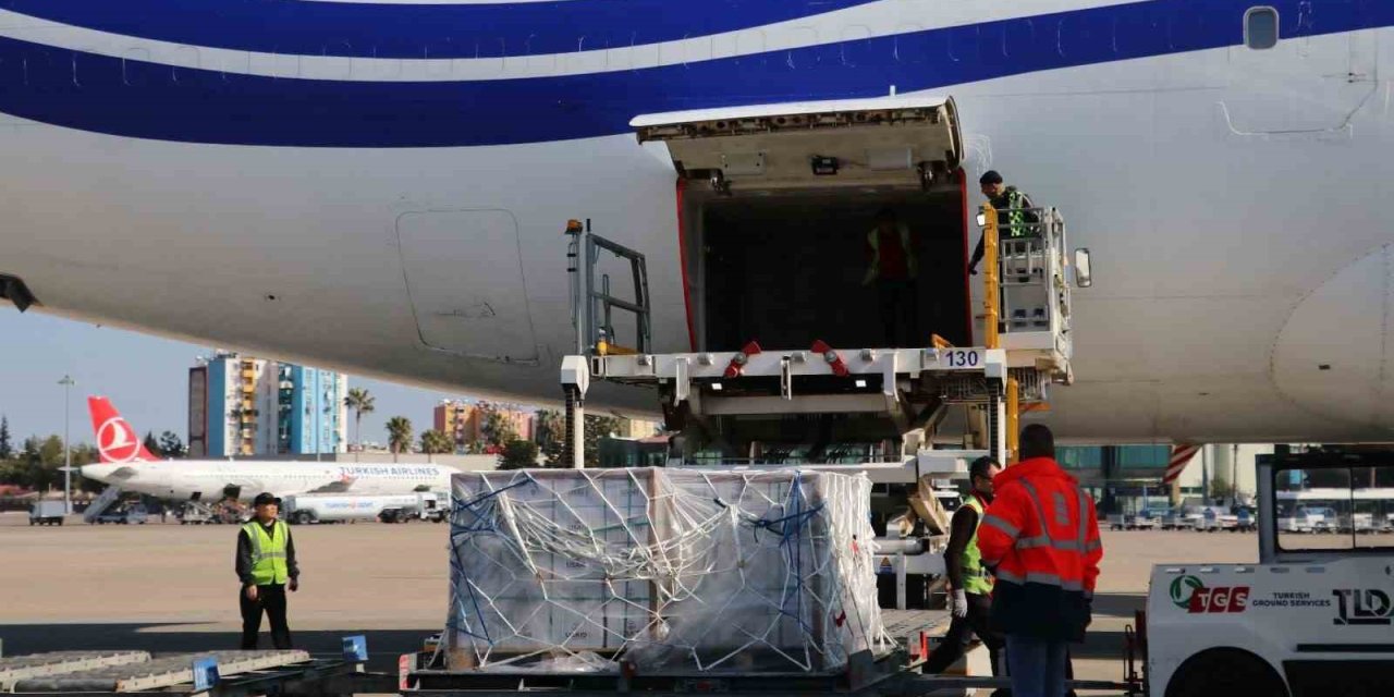 Abd’nin 2.5 Milyon Dolarlık Yardım Uçağı Adana’ya İndi