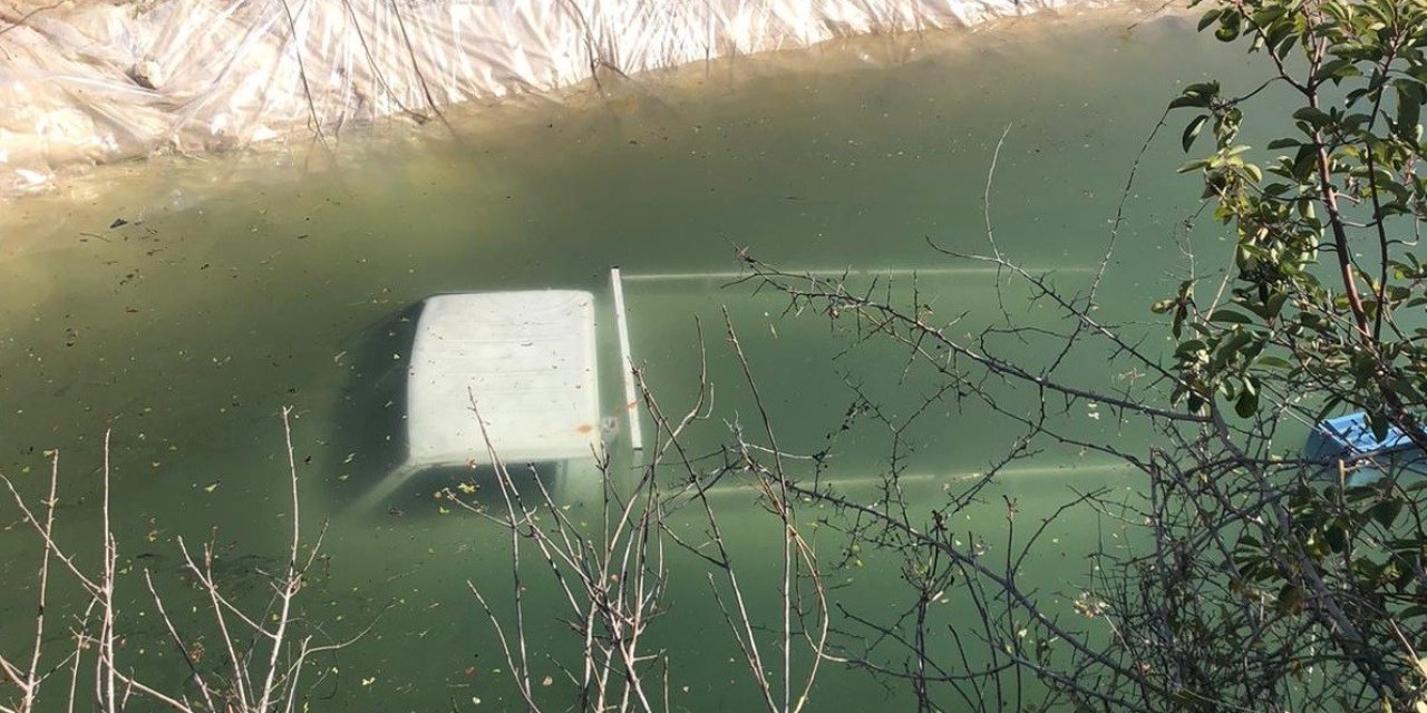 Kamyonet Su Kanalına Düştü: 1 Ölü