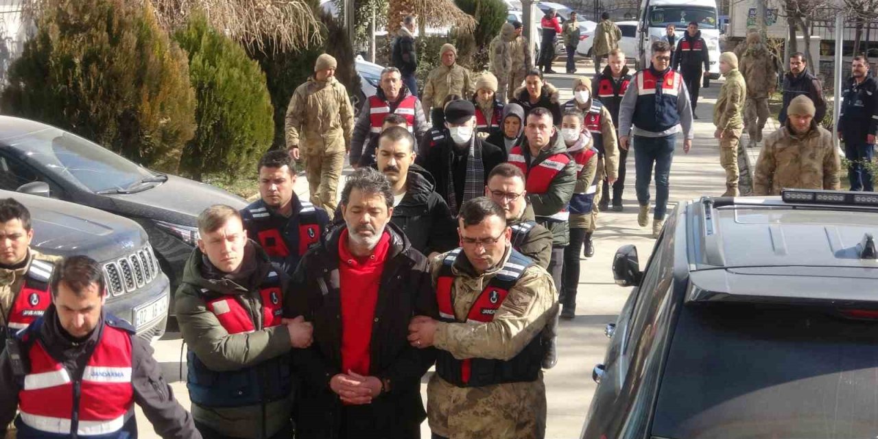 Onlarca Kişiye Mezar Olan İsias Otel Sahibi Ve Yöneticileri Adliyeye Sevk Edildi