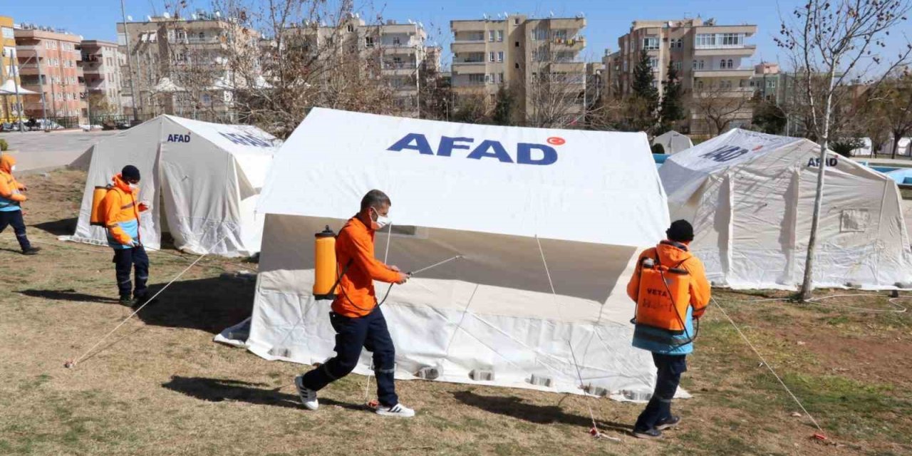 Deprem Bölgesinde Salgın Hastalıklara Karşı Dezenfekte Çalışmaları Sürüyor