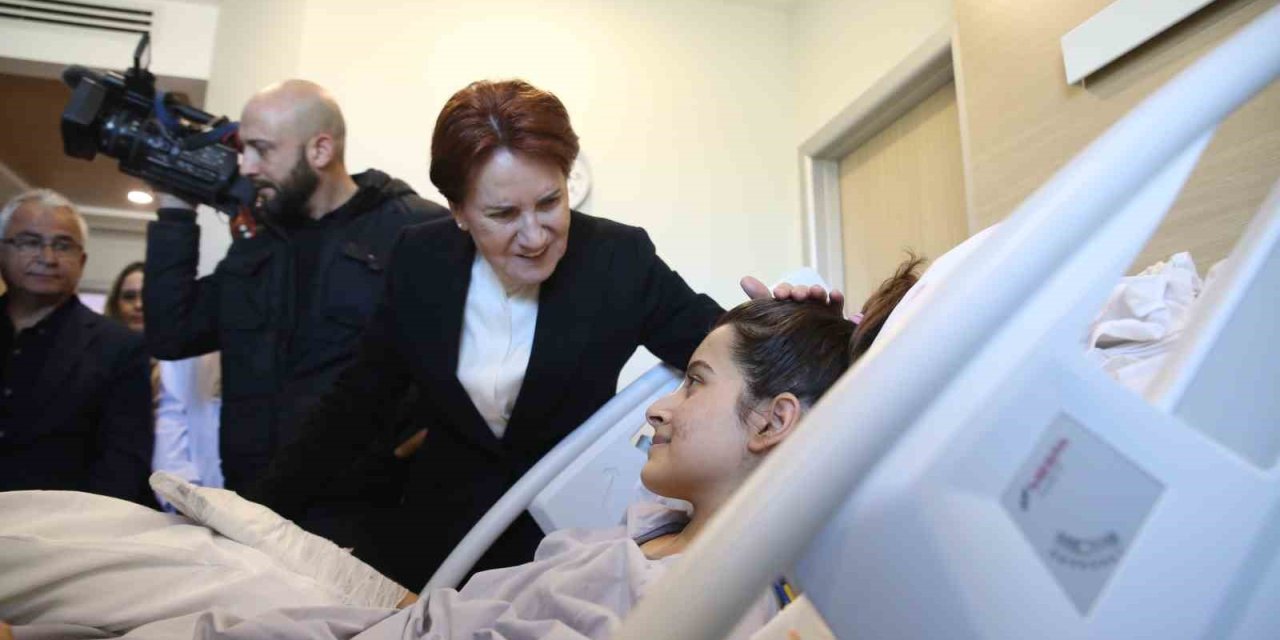 Akşener, Adana’da Depremde Yaralananları Ziyaret Etti