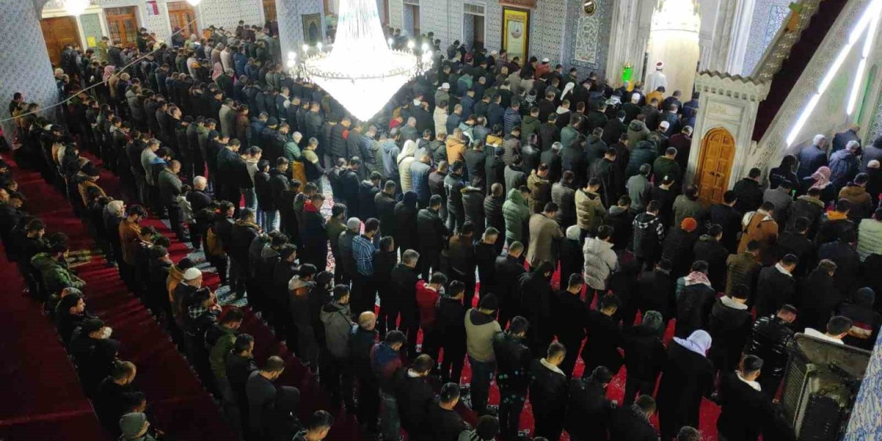 Şanlıurfa’da Miraç Kandili Coşkusu