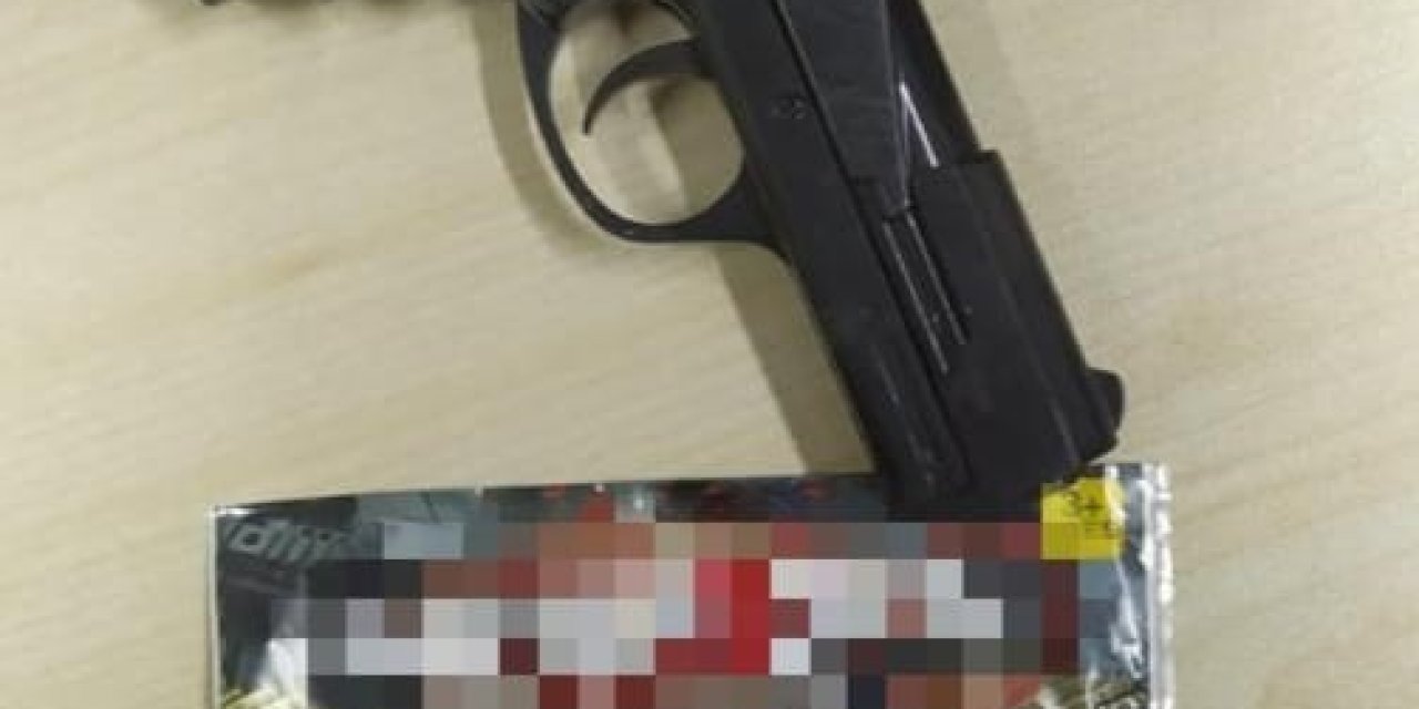 Oyuncak Silah İle Soygun Girişiminde Bulunan Şüpheliler Yakayı Ele Verdi