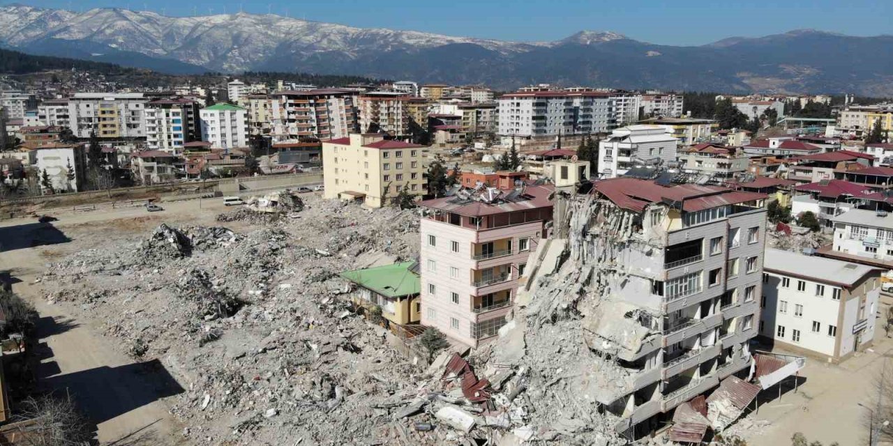 30 Yıllık 14 Bina 835 Kişiye Mezar Oldu