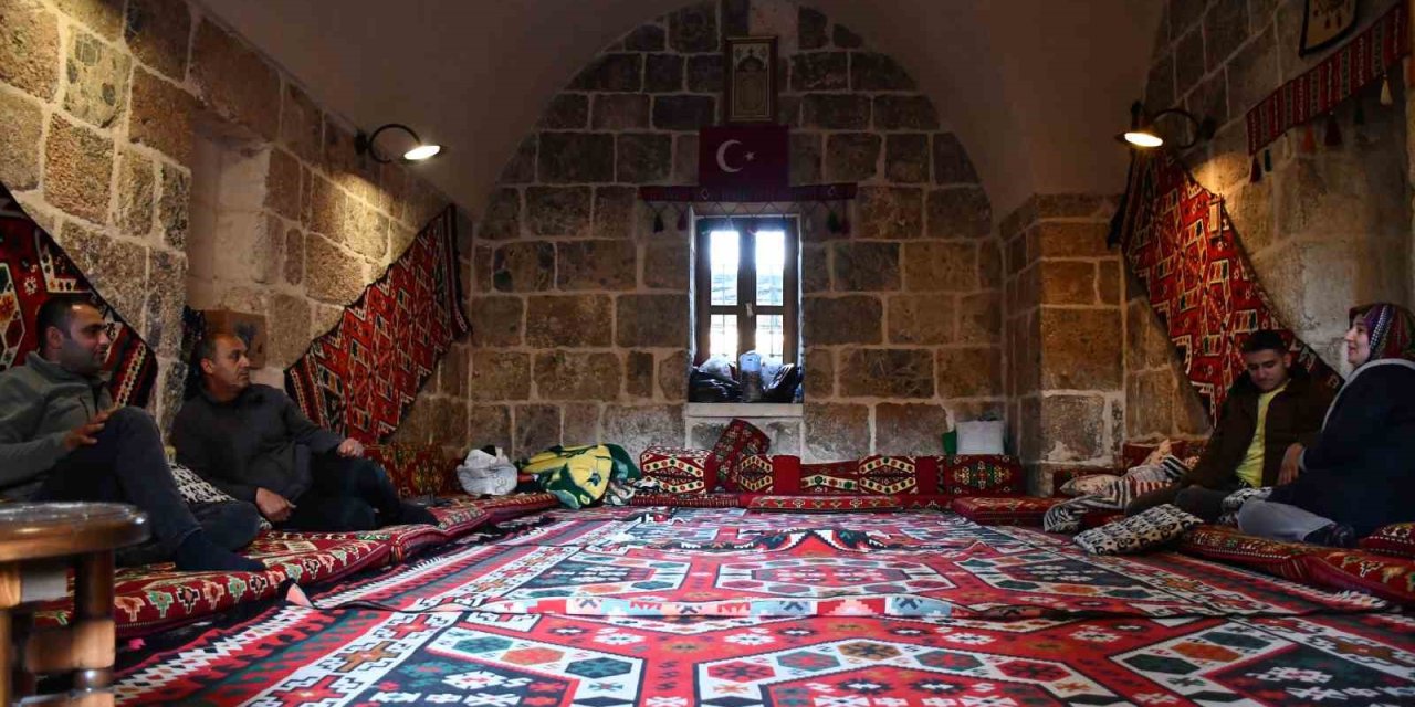 Mimar Sinan’ın Eseri Depremzedeleri Ağırlıyor