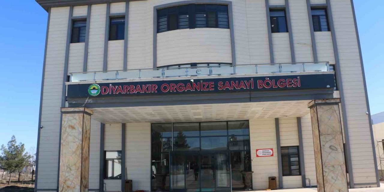 Diyarbakır Kendi Yaralarını Unuttu, Depremin Vurduğu Diğer İller İçin Seferber Oldu