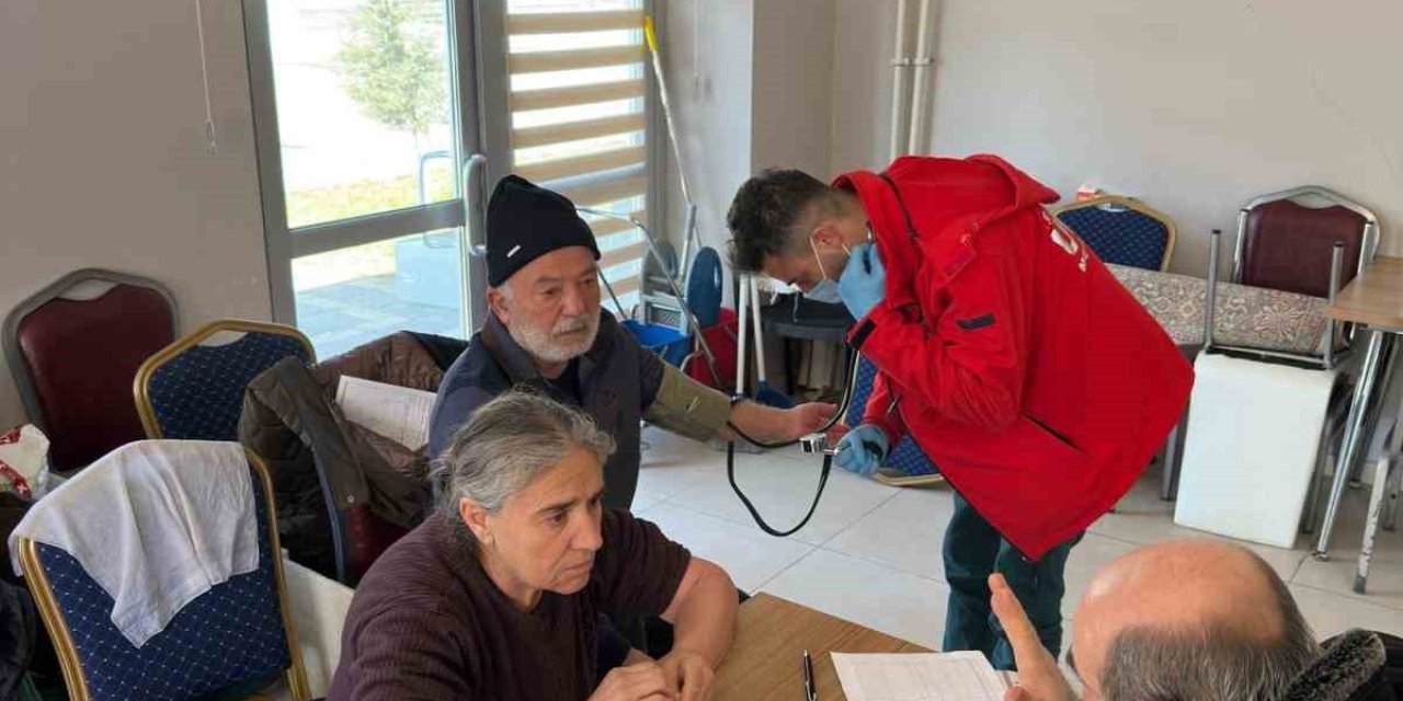 Umke’den Deprem Bölgesine Sağlık Taraması