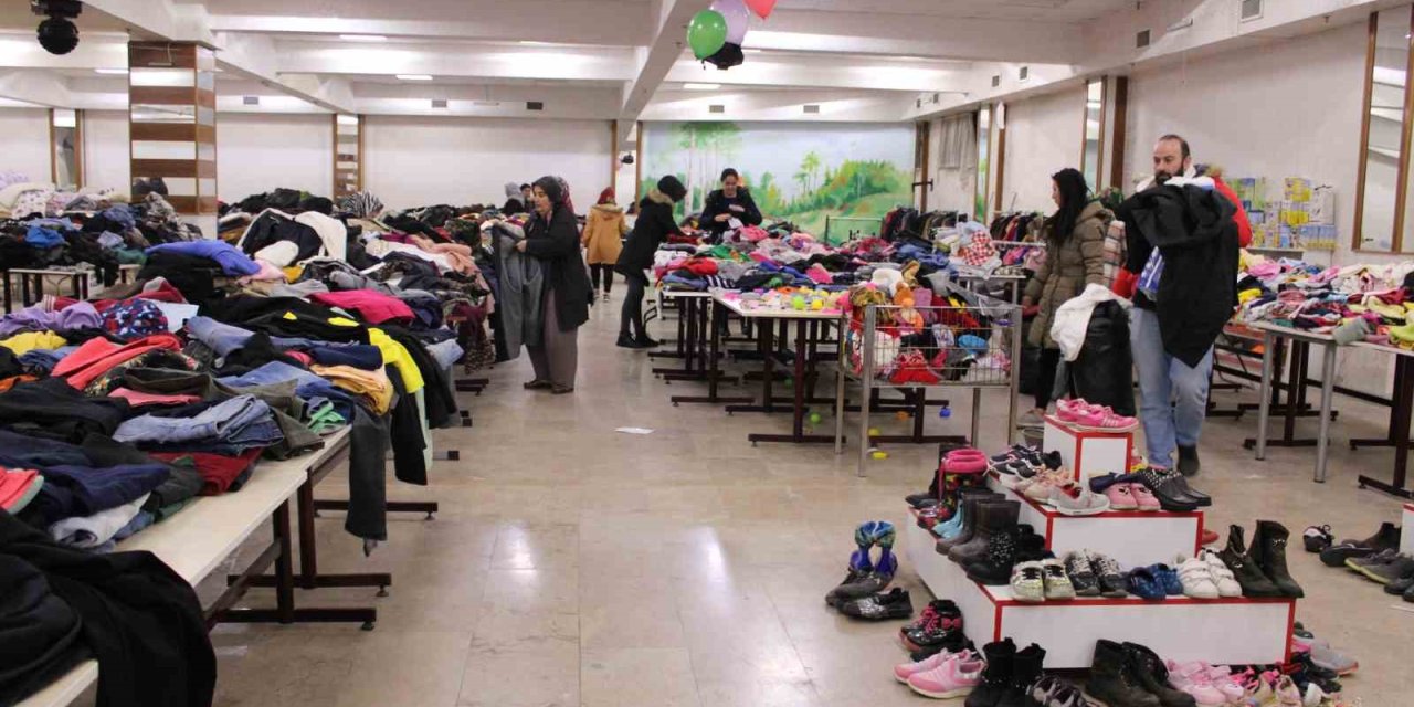 Eskişehirli Hayırseverlerin Yardım Kampanyası İhtiyaç Sahiplerine Derman Oluyor