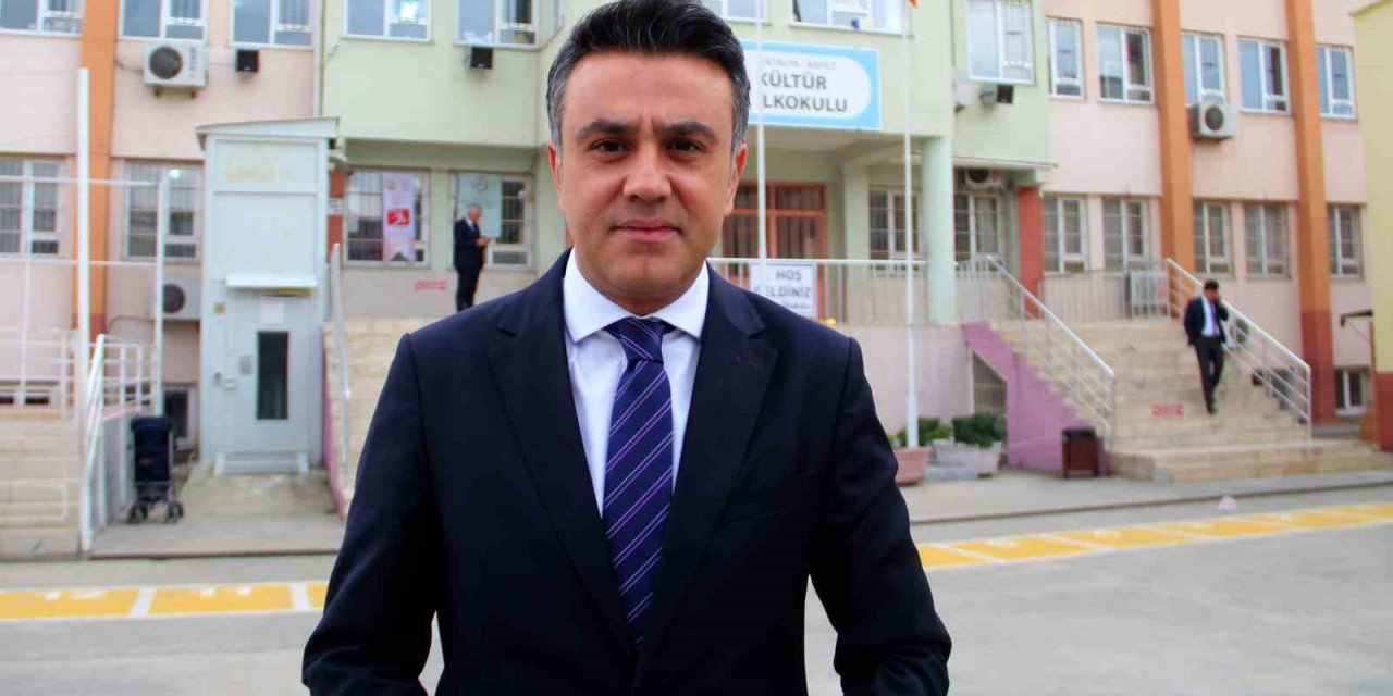 Antalya’da 5 Bin 400 Depremzede Çocuk Okula Başladı