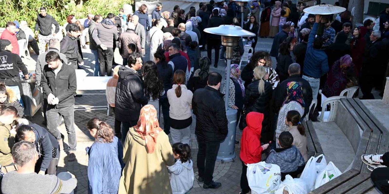 Manavgat Belediyesi’nden, 31 Bin 500 Depremzedeye  Sıcak Dokunuş