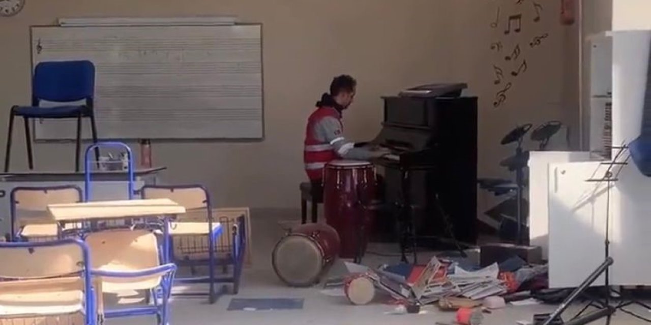 Hatay’da Yıkılan Binaların Arasında Yükselen Piyano Sesleri ‘piyanist’ Filmini Andırdı
