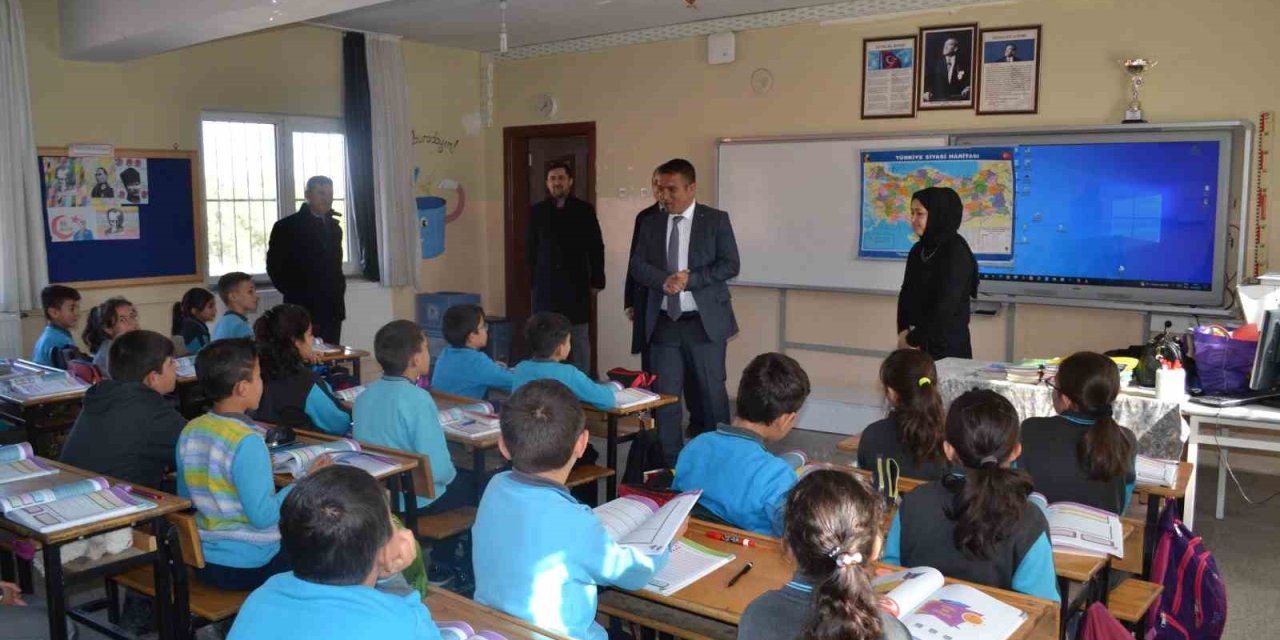 Korkuteli’de 128 Depremzede Öğrenci Okula Başladı