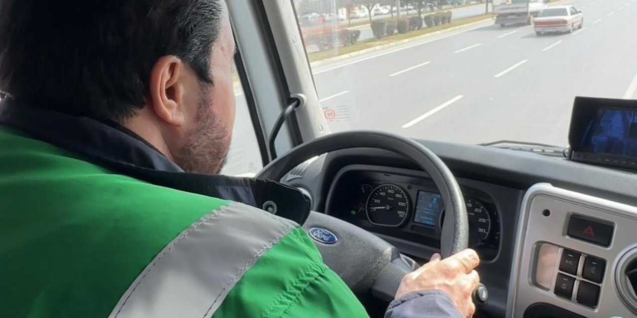 Belediye Başkanı Sayan, Kahramanmaraş Sokaklarını Temizledi