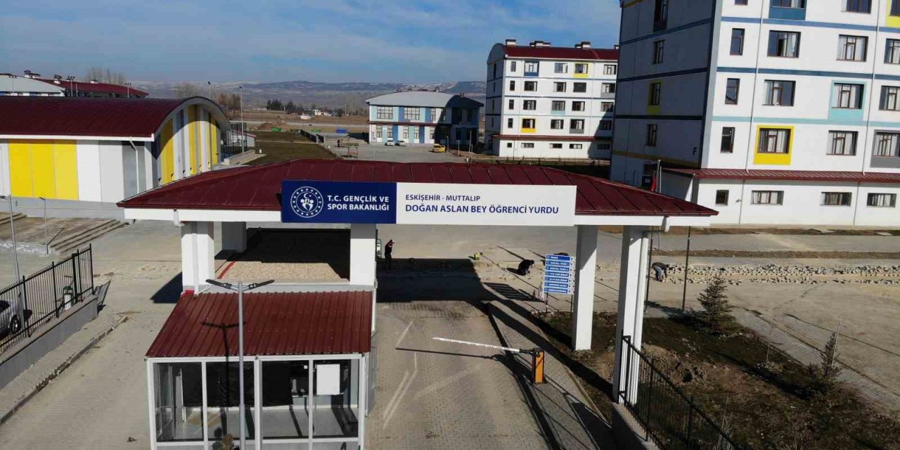 Kyk Yurdunda Kalan Depremzedeler İçin Tüm İmkanlar Seferber Edildi