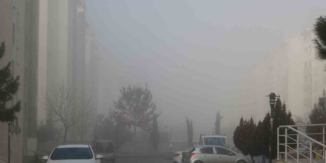 Diyarbakır Güne Yoğun Sisle Uyandı