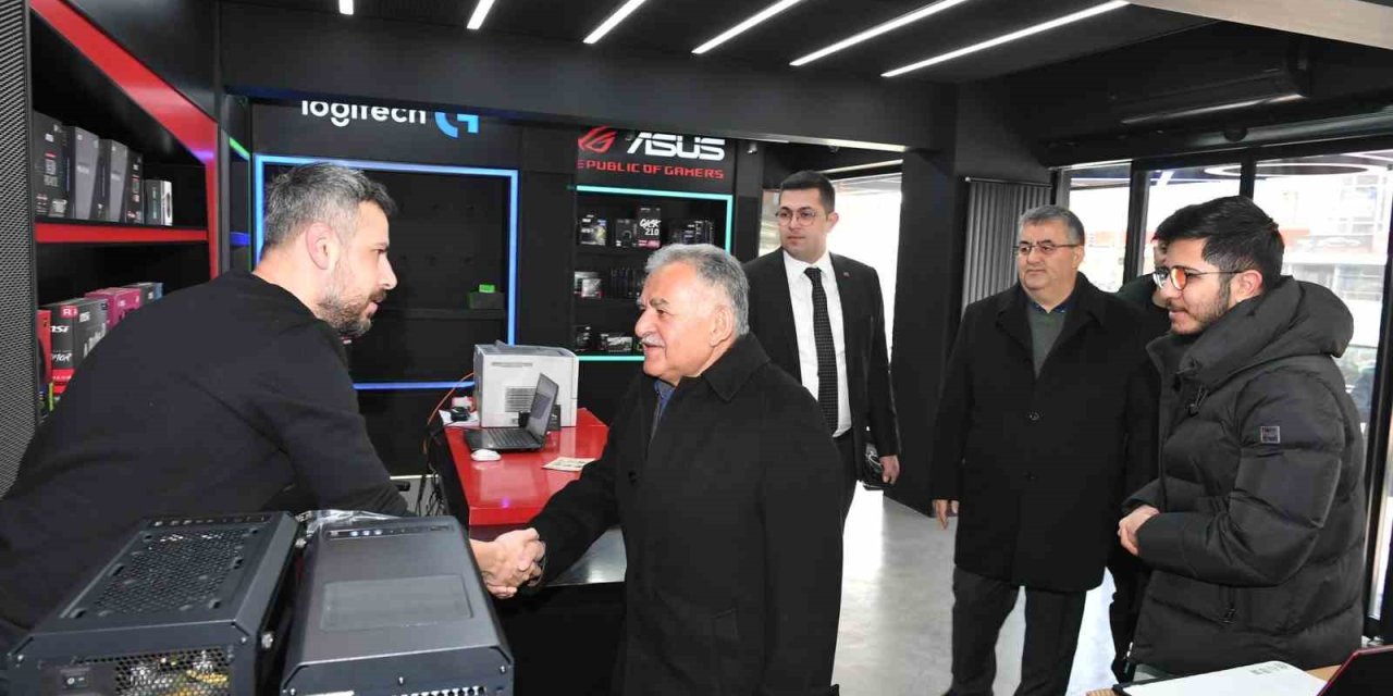 Büyükkılıç’tan İstasyon Caddesi’nde Esnaf Ziyareti