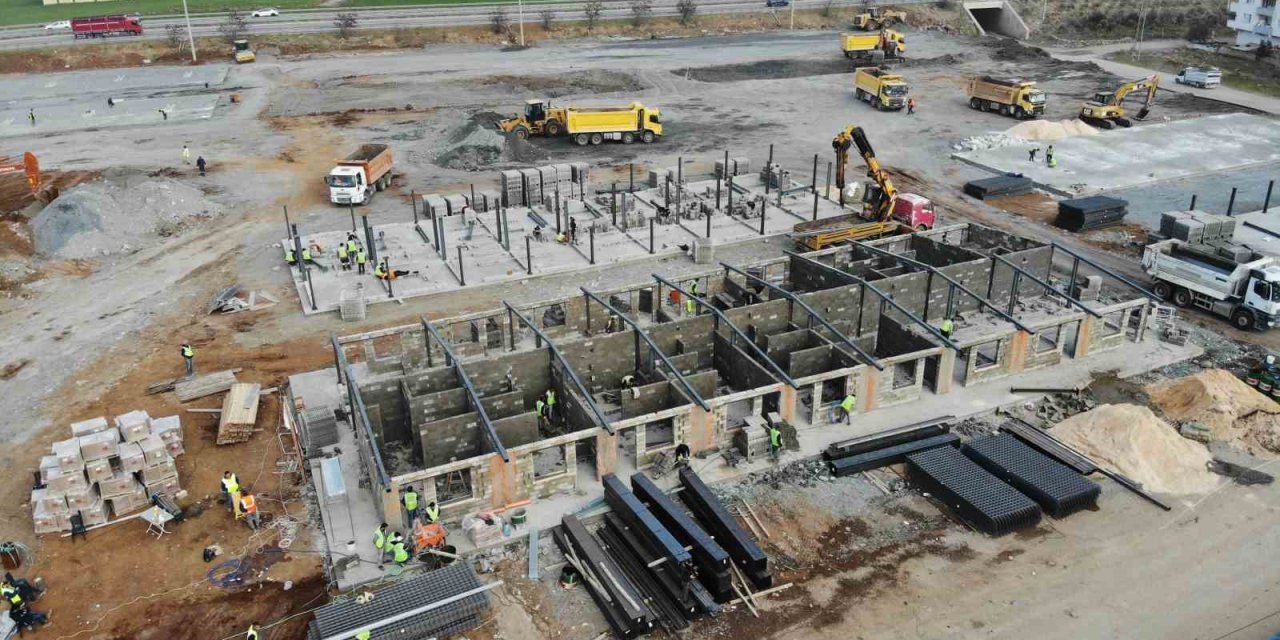 İslahiye Yeniden İnşa Ediliyor