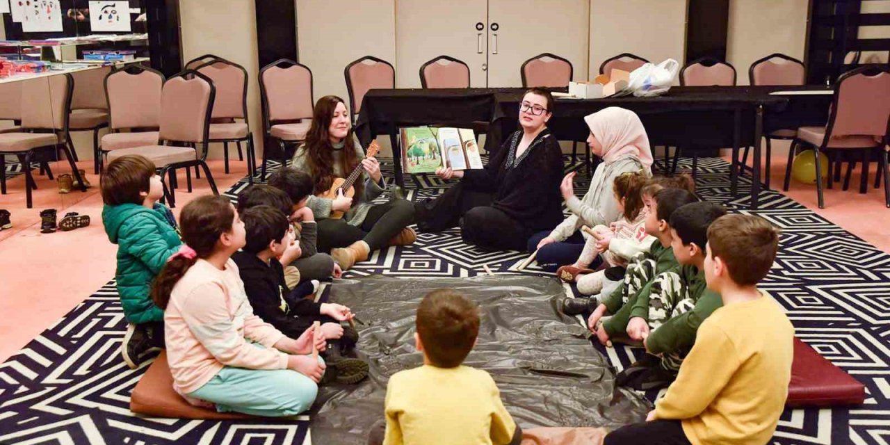 Depremzede Çocuklara Sanatla İfade Etkinliği Düzenlendi