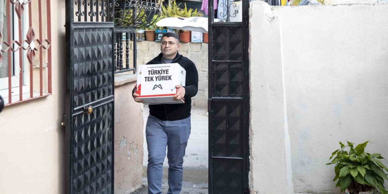 Belediyenin Verdiği Gıda Kolisi Hizmeti, Depremzedelerin Sofralarına Aş Oluyor