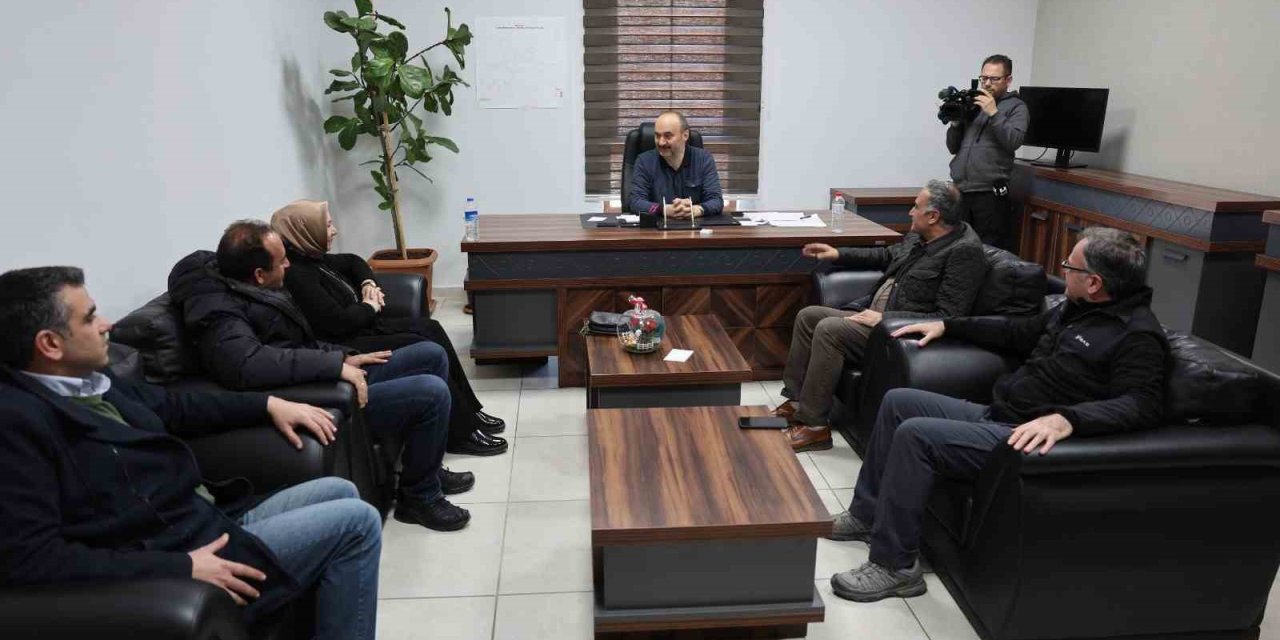 Hacılar Ve Develi Belediyeleri Göksun’da Çalışmalara Destek Veriyor