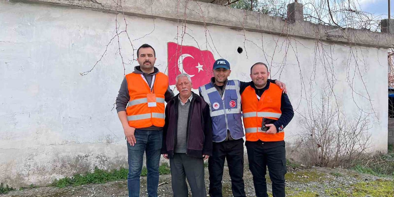 Döşemealtı Belediyesi, Deprem Bölgesinde Hasar Tespiti Yapıyor