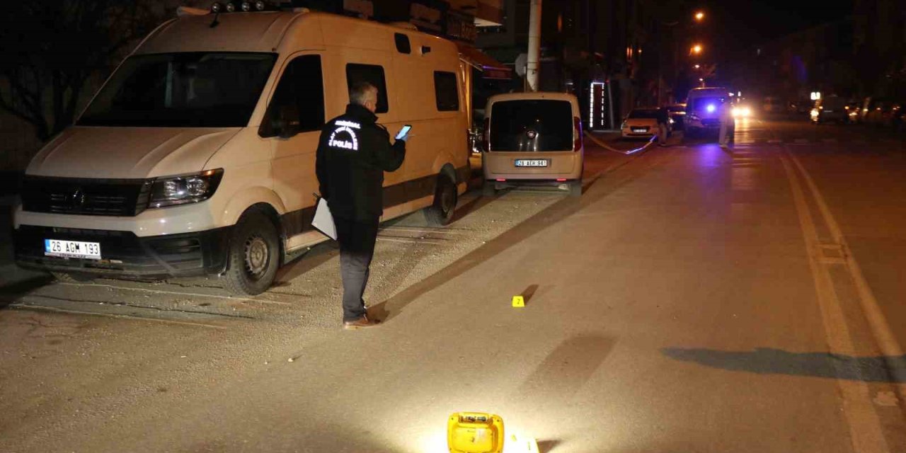 Eskişehir’de Silahlı Kavga: 1’i Ağır 2 Yaralı