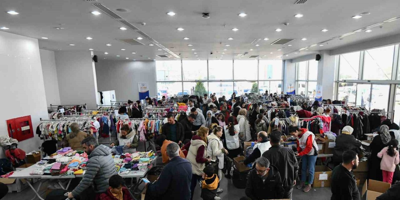 Muratpaşa’da Yardım Noktaları Yeniden Düzenlendi