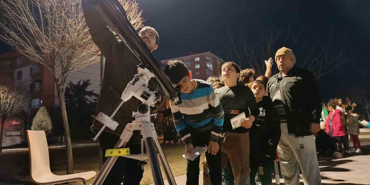 Konya Bilim Merkezi, Depremzede Çocuklara Bilimle Moral Veriyor