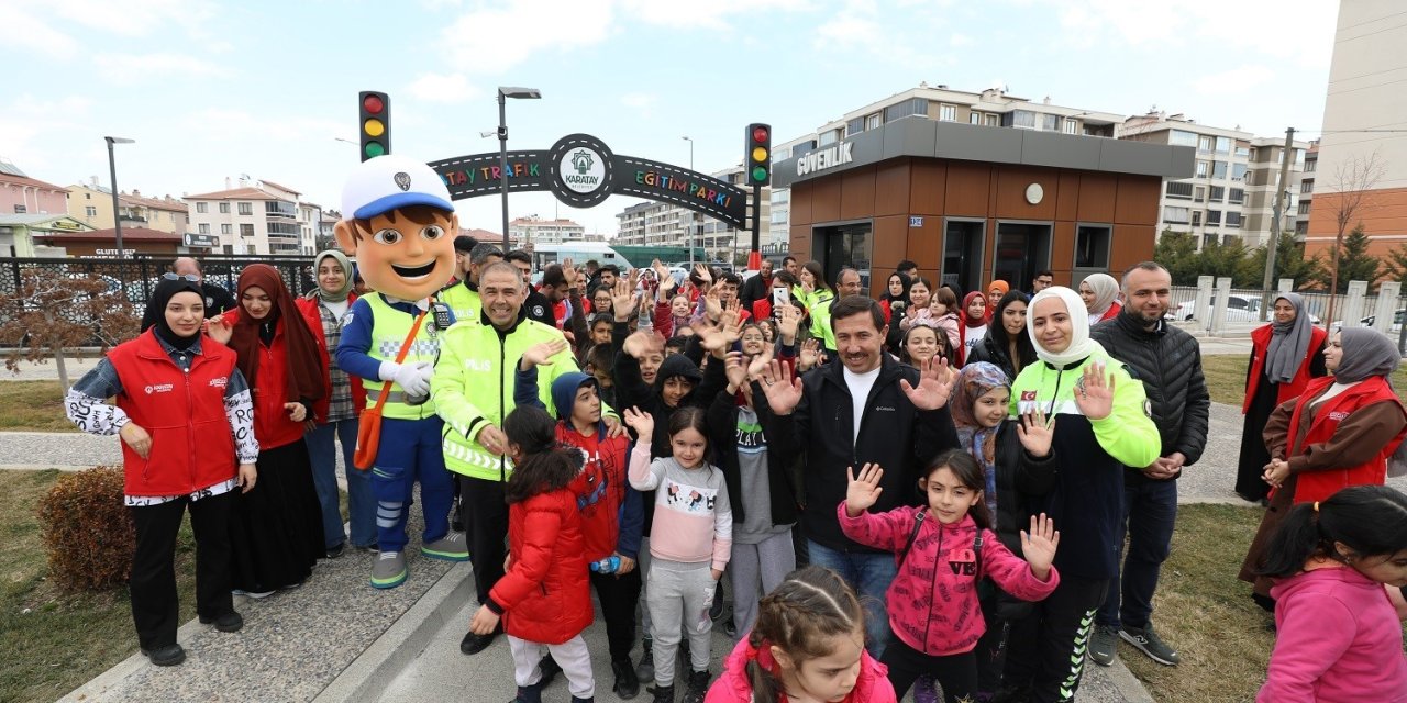 Karatay Belediyesi Depremzede Çocukları Sosyalleştiriyor