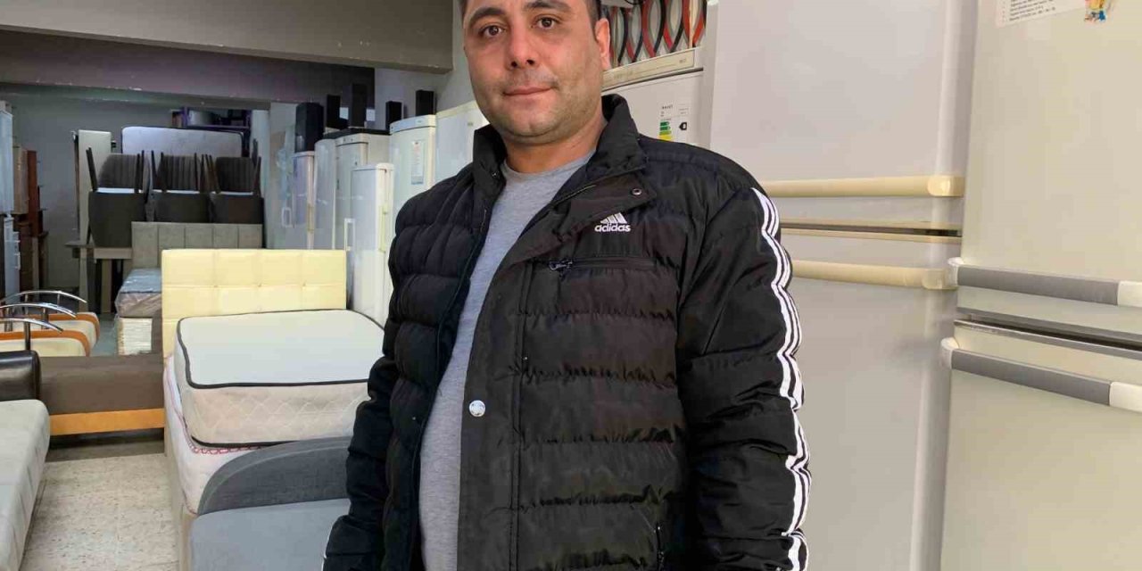 Üniversitelerde Uzaktan Eğitim Kararıyla İkinci El Eşya Dükkanlarında Yoğunluk Başladı