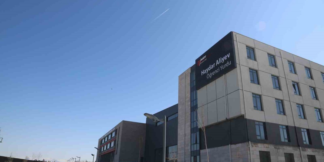 Agü Vakfı’na Ait Kyk Yurdu Depremzedelerin Kullanımına Hazır