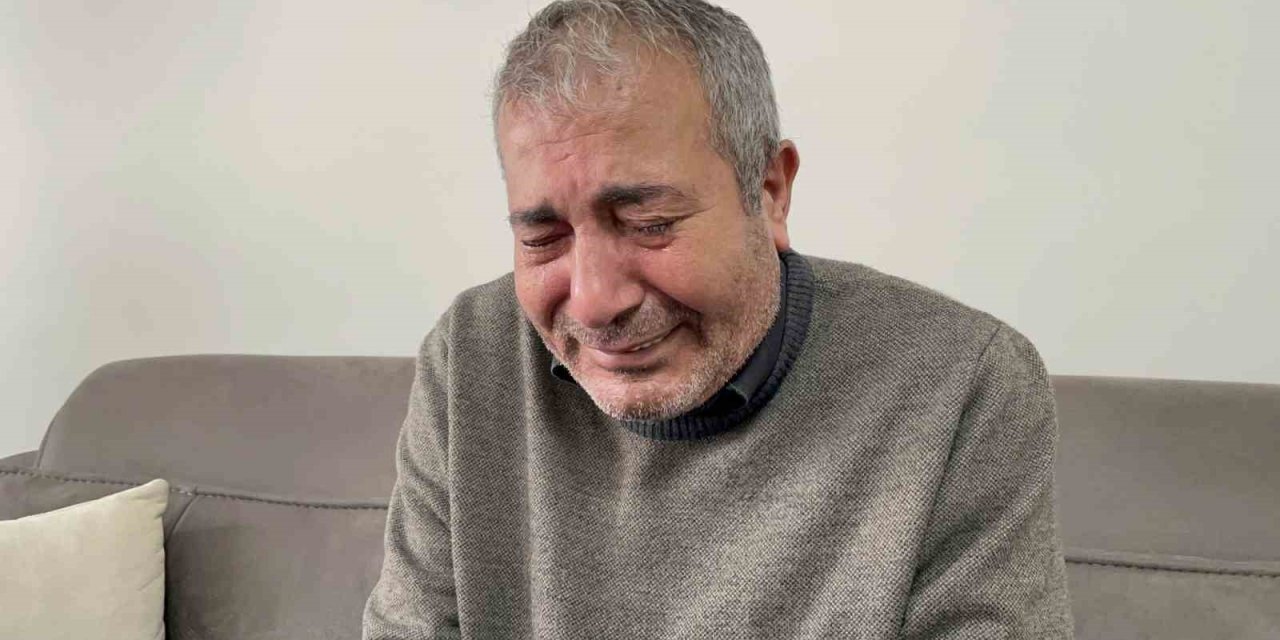 Acılı Babanın Gözü Kulağı Deprem Bölgesinden Gelecek Haberde