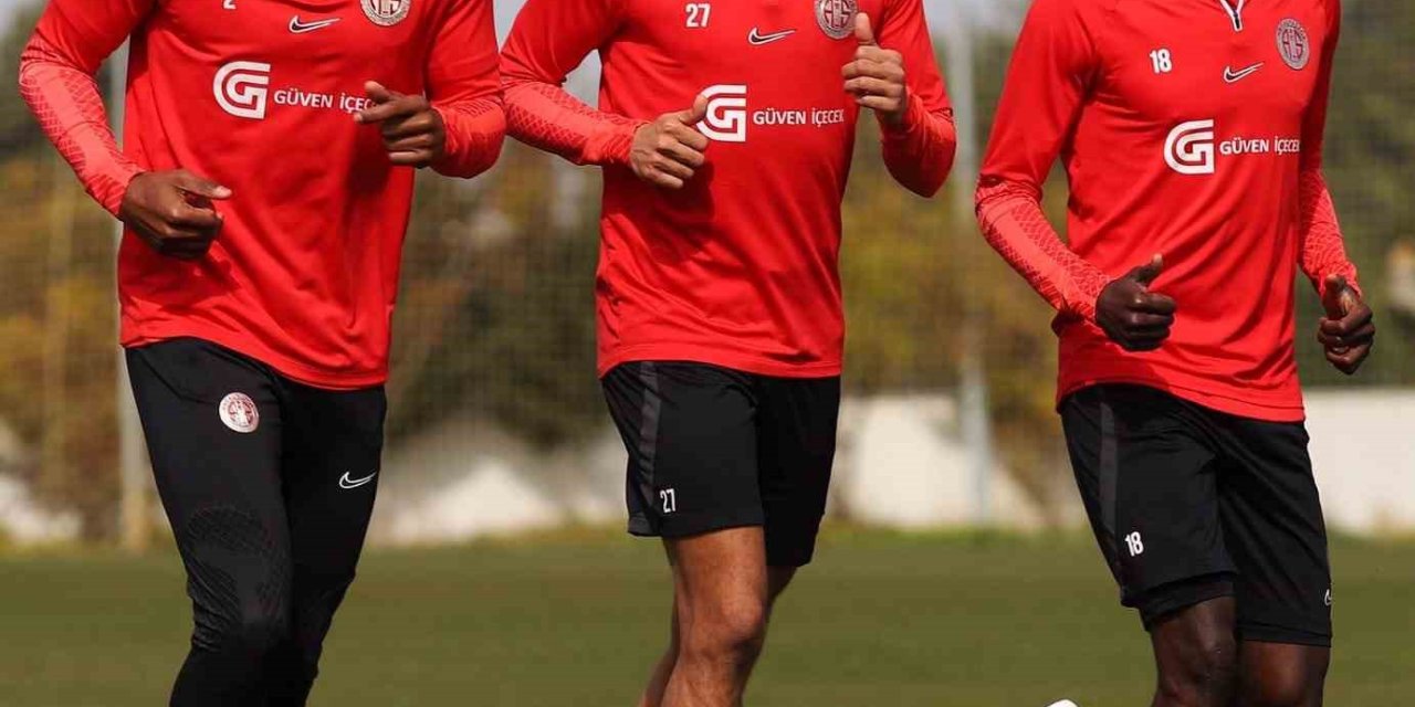Antalyaspor, Yenileme Çalışması Yaptı