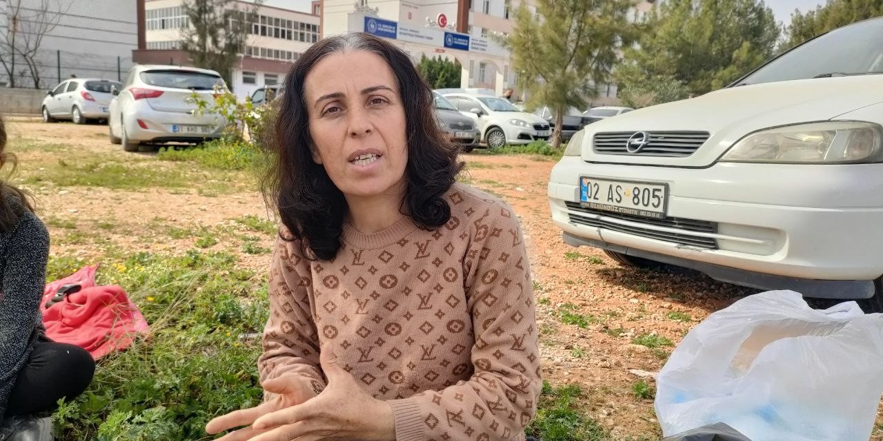 Depremde 3 Kardeşi Ve Annesini Kaybetti, Göz Pınarları Kurudu