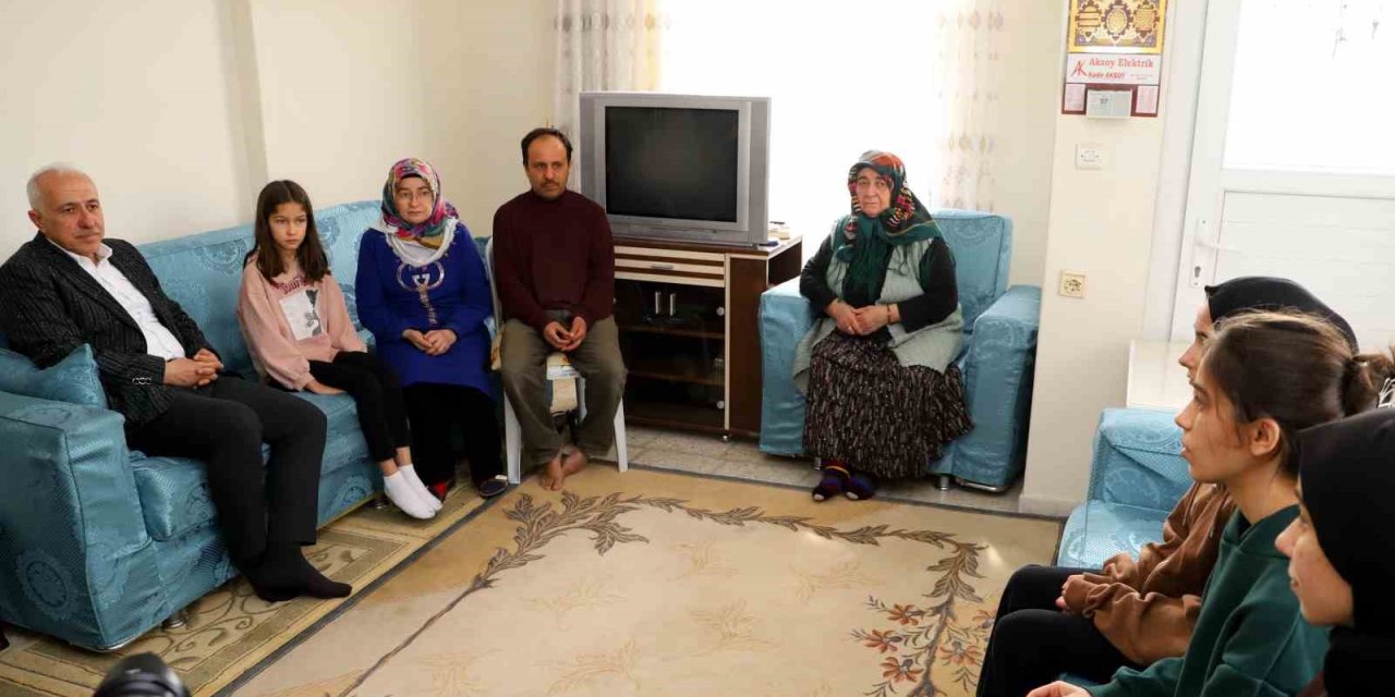 Akdeniz Belediyesi, Onkobüs İle Kanser Hastalarına El Uzatıyor