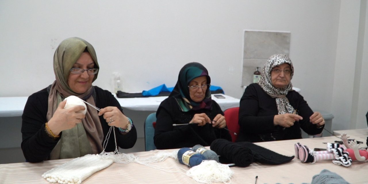 Kayseri Büyükşehir ‘iyilik’ Örüyor, Depremzedeler Isınıyor