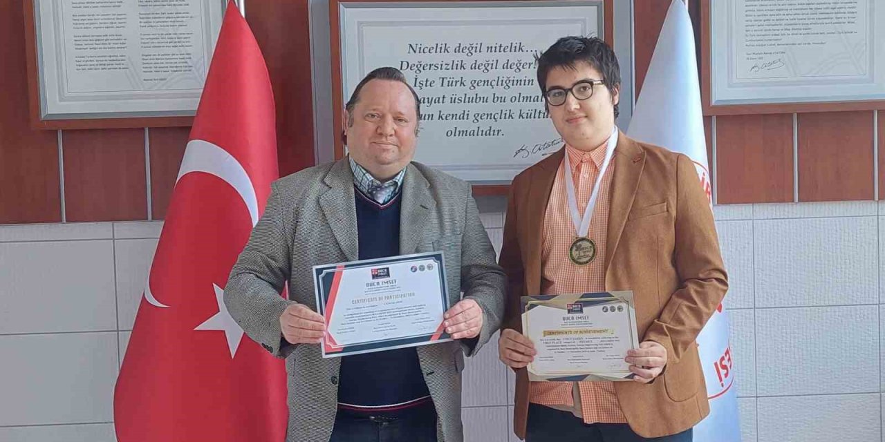 ‘fizik’ Projeleriyle Dünya Birincisi Oldular Ve Altın Madalya Kazandılar