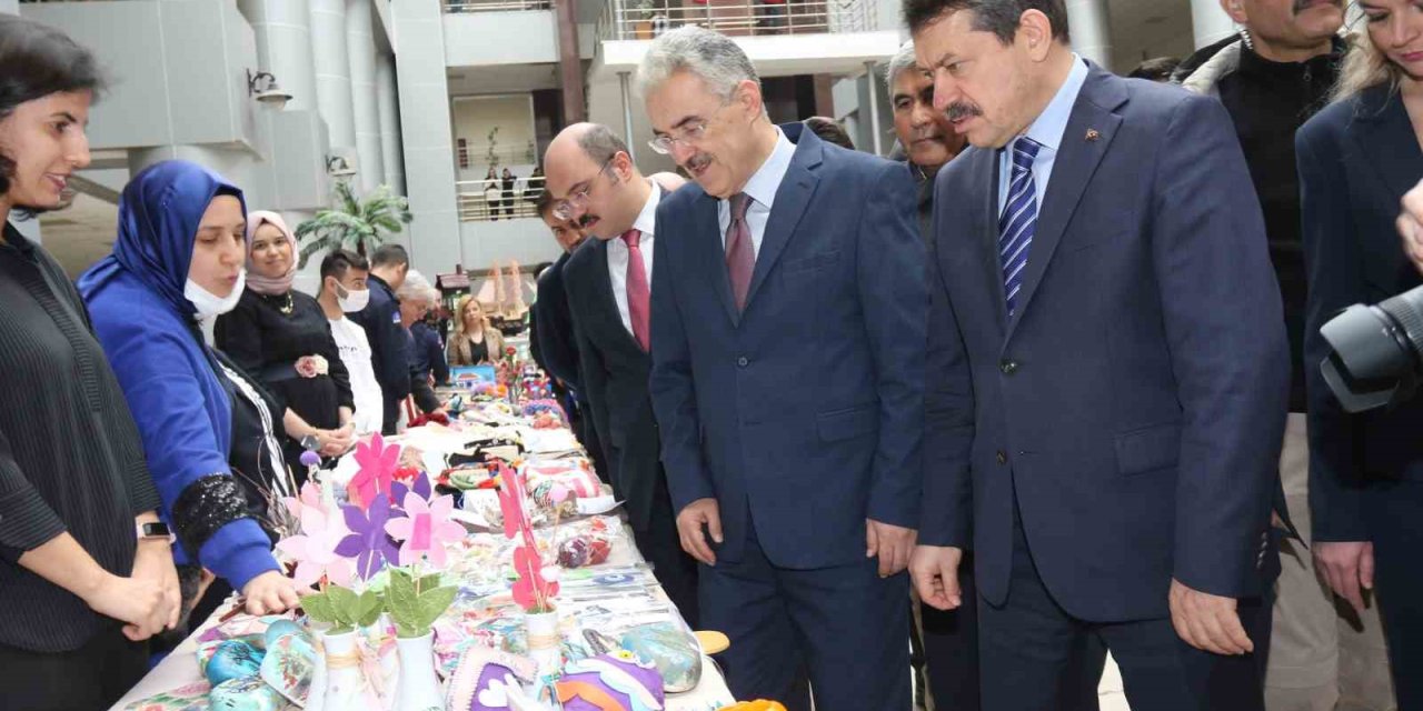 Eskişehir Adliyesi Çalışanlarından Depremzedeler İçin Örnek Dayanışma