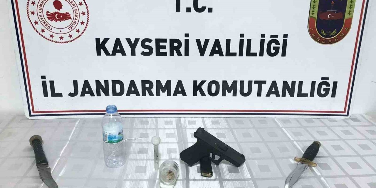 Şüpheli Şahsın Evinde Uyuşturucu Çıktı