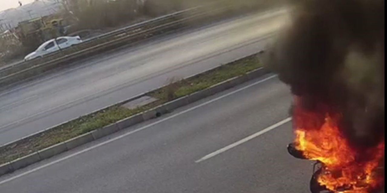 Plakasını Söktüğü Motosikletini Yakıp Gitti