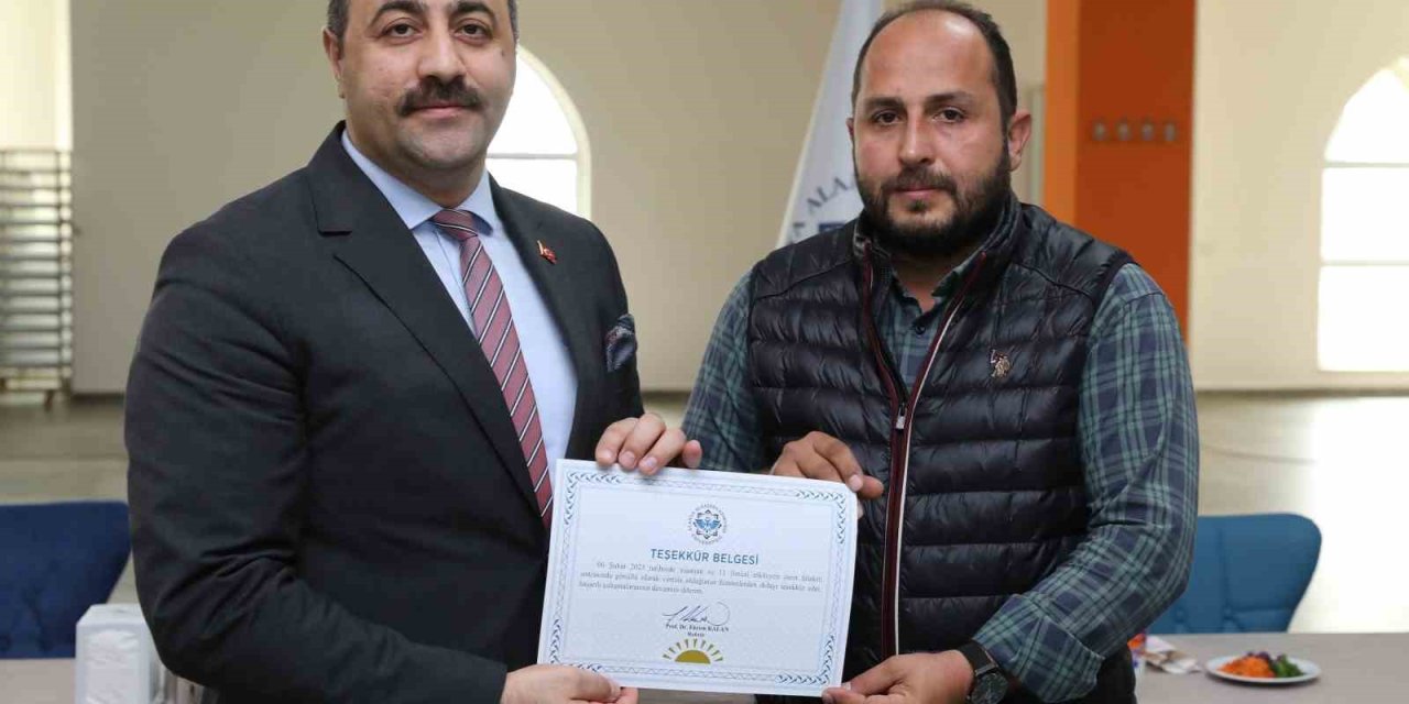 Rektör Kalan:"deprem Bölgesine Destek Olmayan Tek Personelimiz Yok"