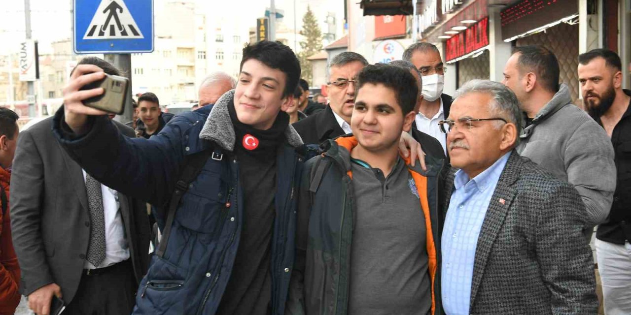 Başkan Büyükkılıç, Düvenönü Esnafı İle Buluştu