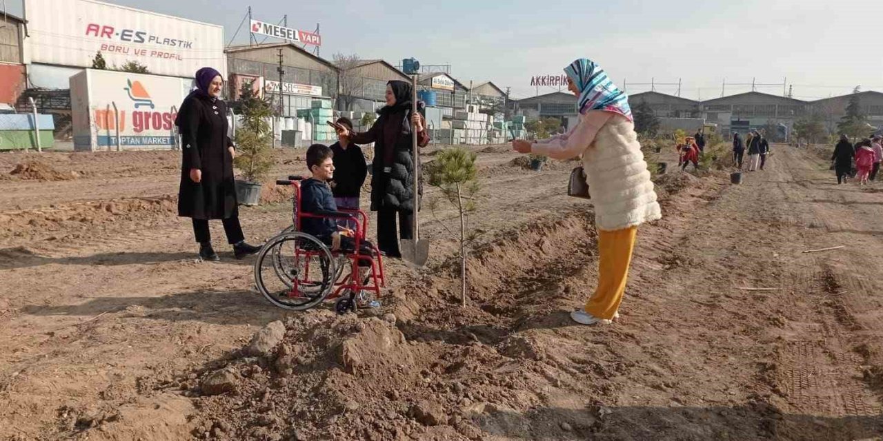 Özel Öğrenciler Karatay’da Fidan Dikti