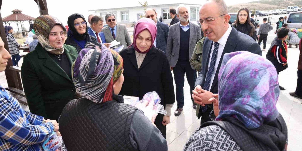 Usta İle Kavuş Konya’ya Yerleşen Depremzedelerin Acılarını Paylaştı