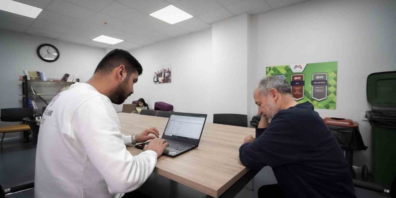 Mersin’de Depremzedelere Göz Sağlığı Desteği